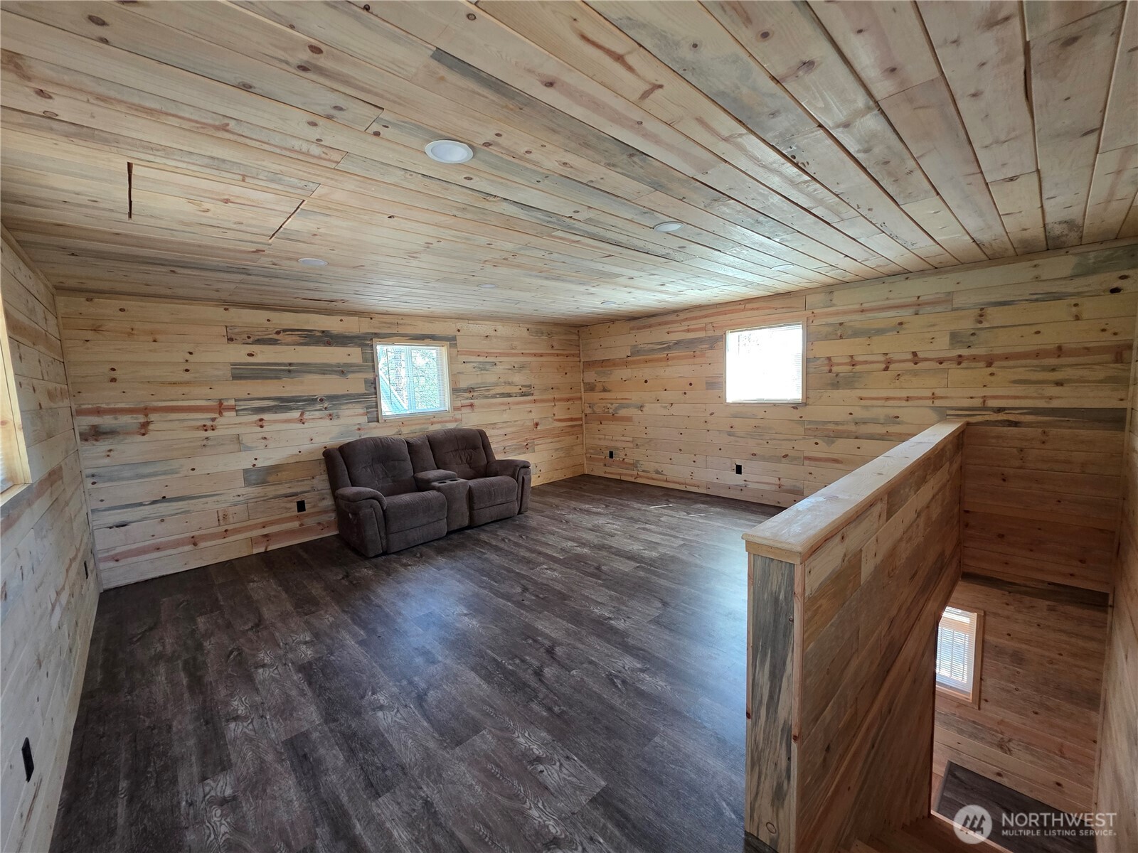 147 High Country Road , Tonasket, WA 98855
