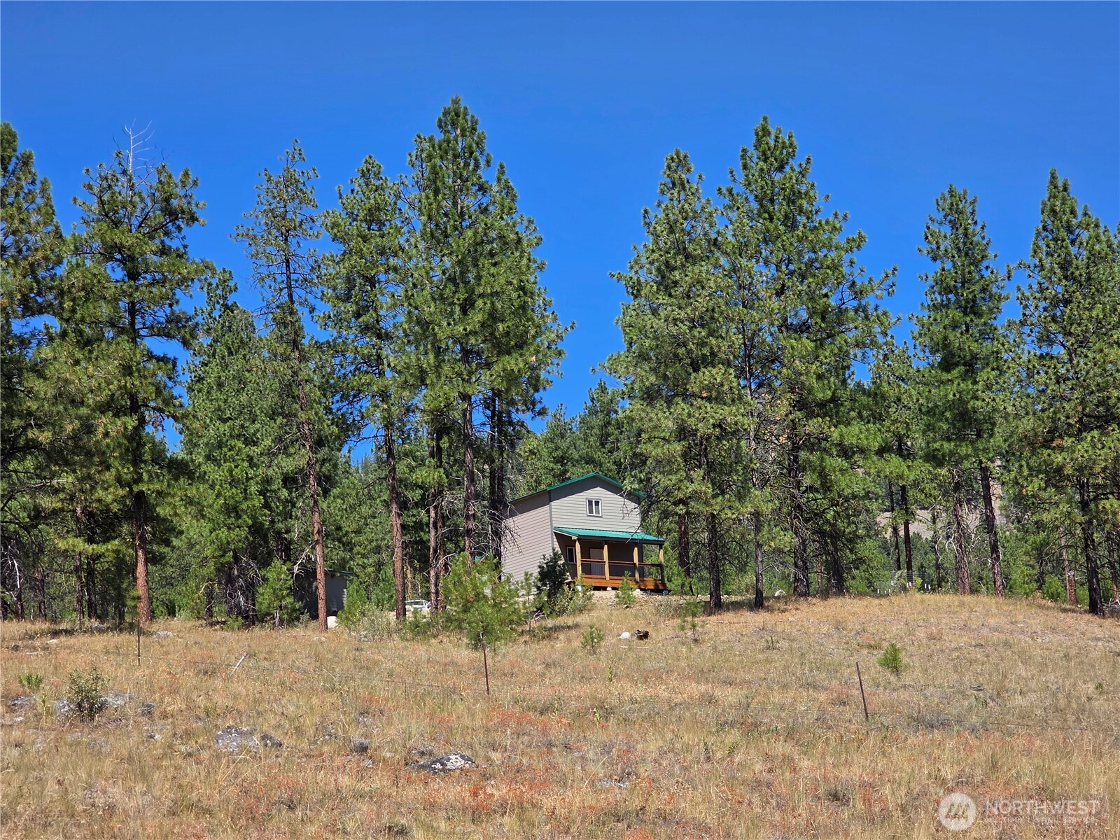 147 High Country Road , Tonasket, WA 98855