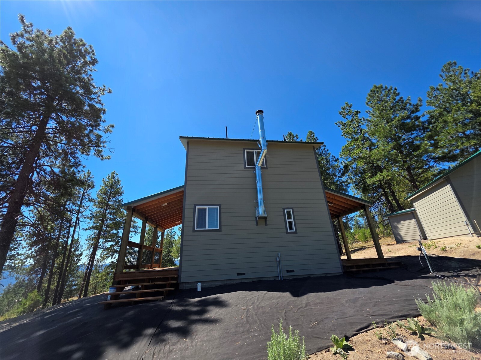 147 High Country Road , Tonasket, WA 98855