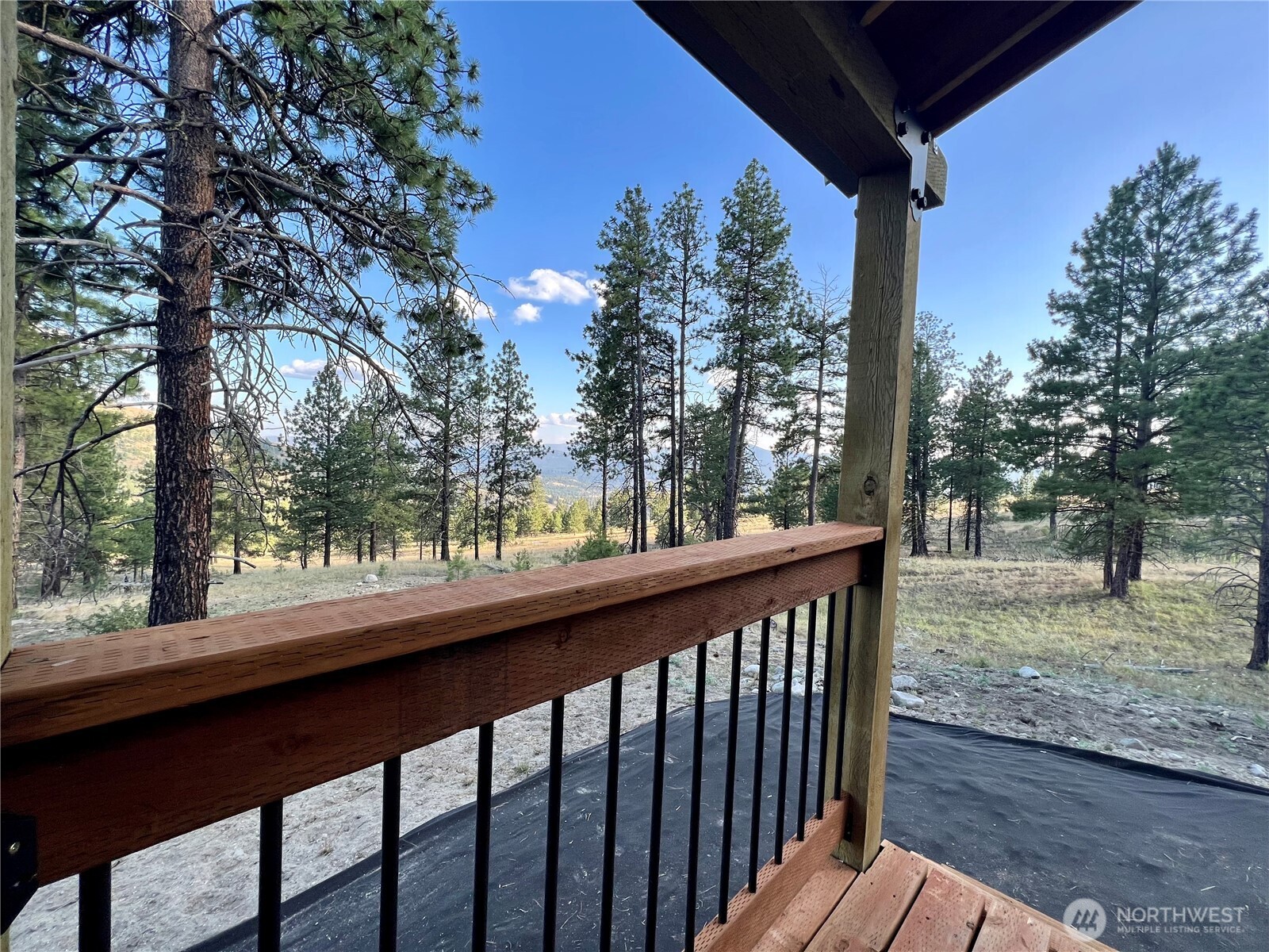 147 High Country Road , Tonasket, WA 98855