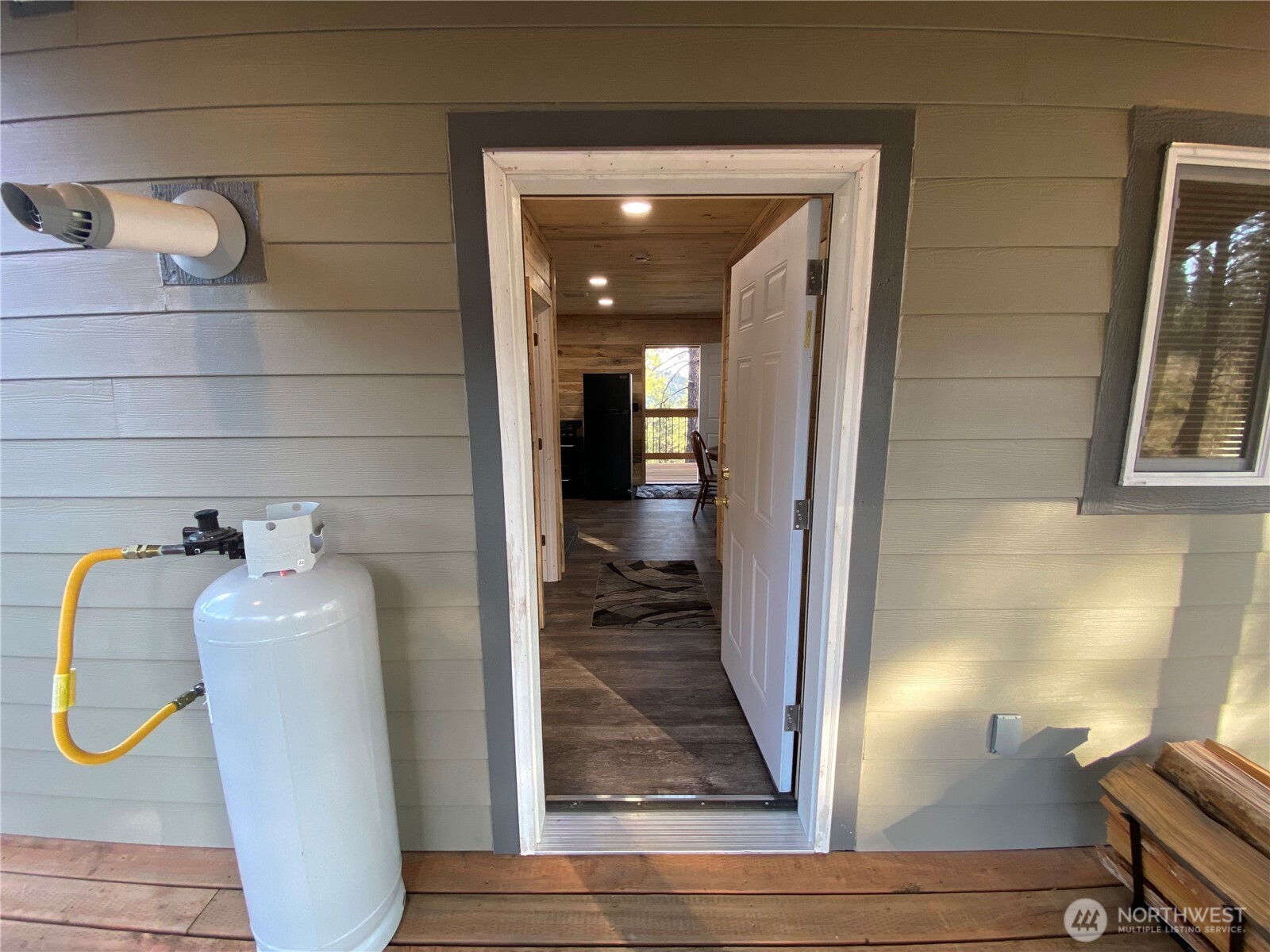 147 High Country Road , Tonasket, WA 98855