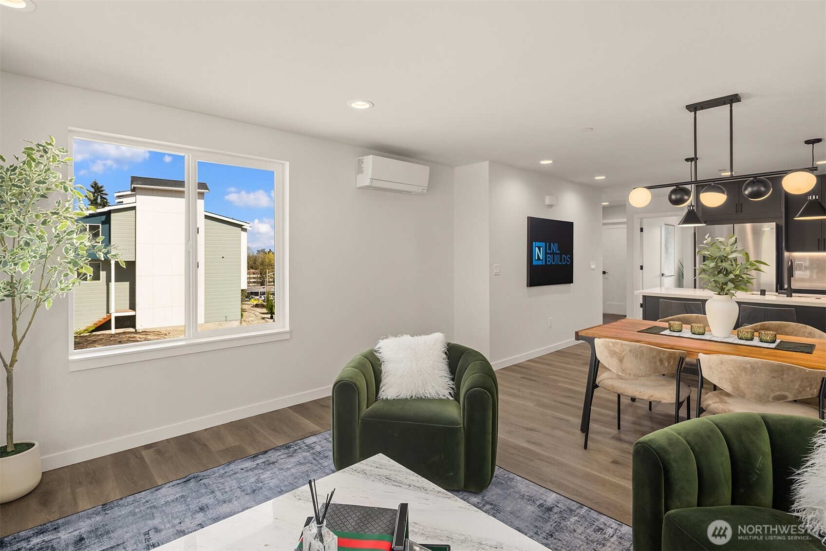 12012 17th Place S #B, Burien, WA 98168