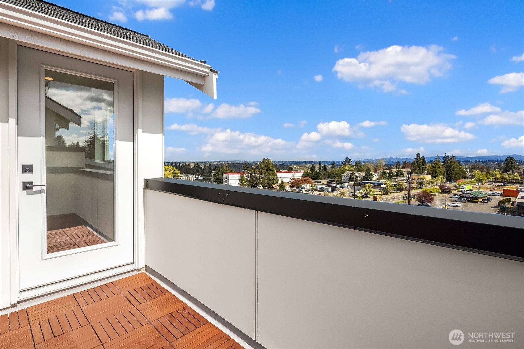 12012 17th Place S #B, Burien, WA 98168