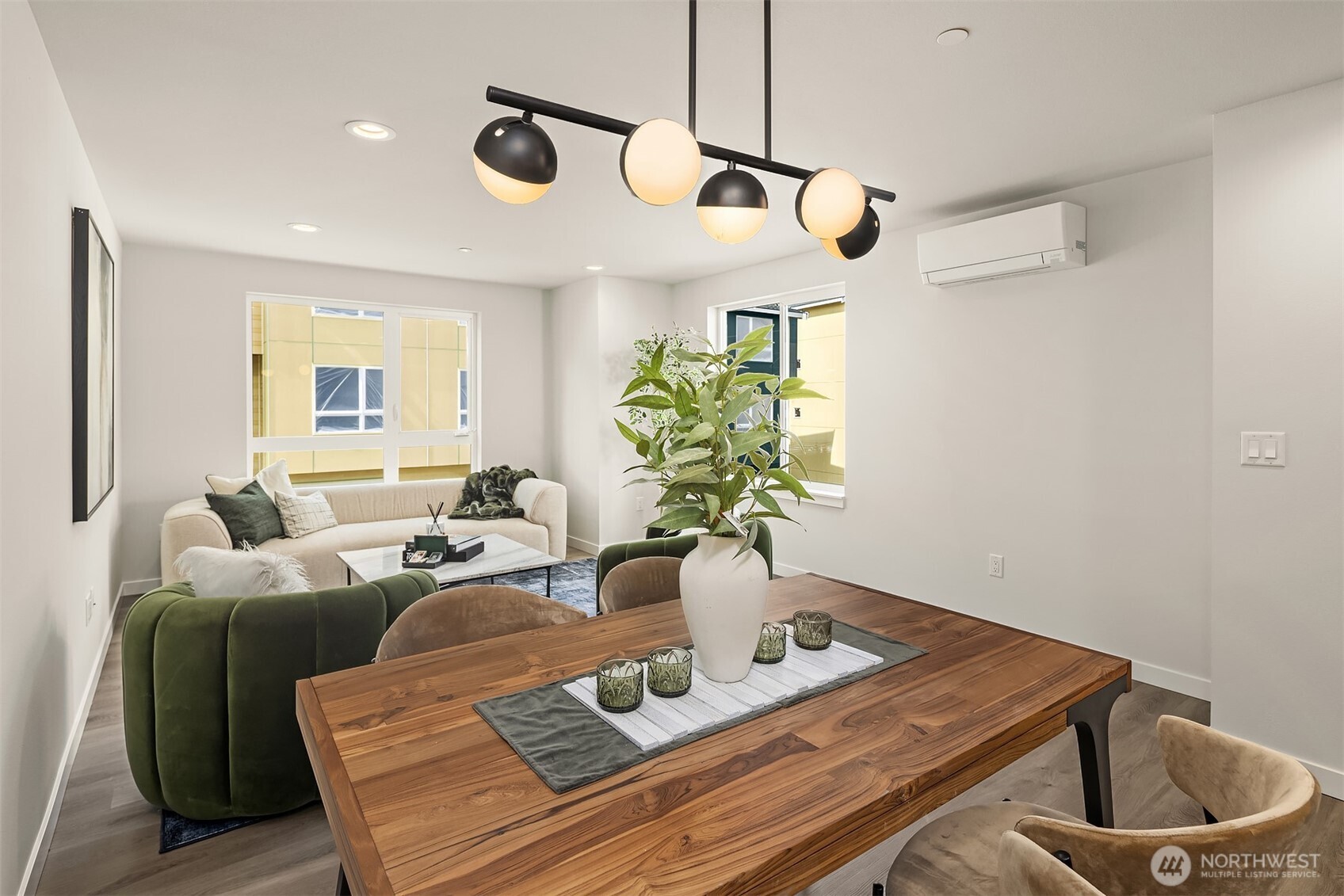 12012 17th Place S #B, Burien, WA 98168