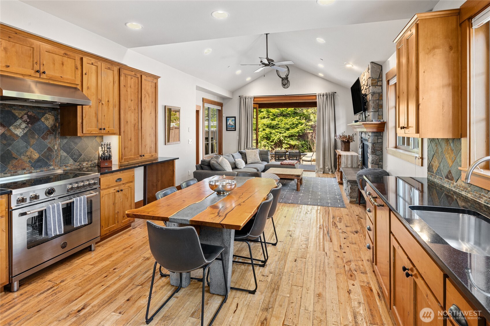 403 Sweet Shop Lane , Cle Elum, WA 98922