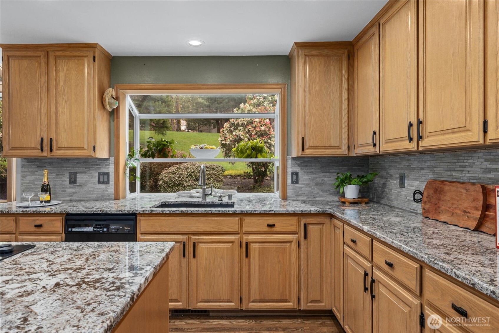 5920 228th Avenue NE, Redmond, WA 98053