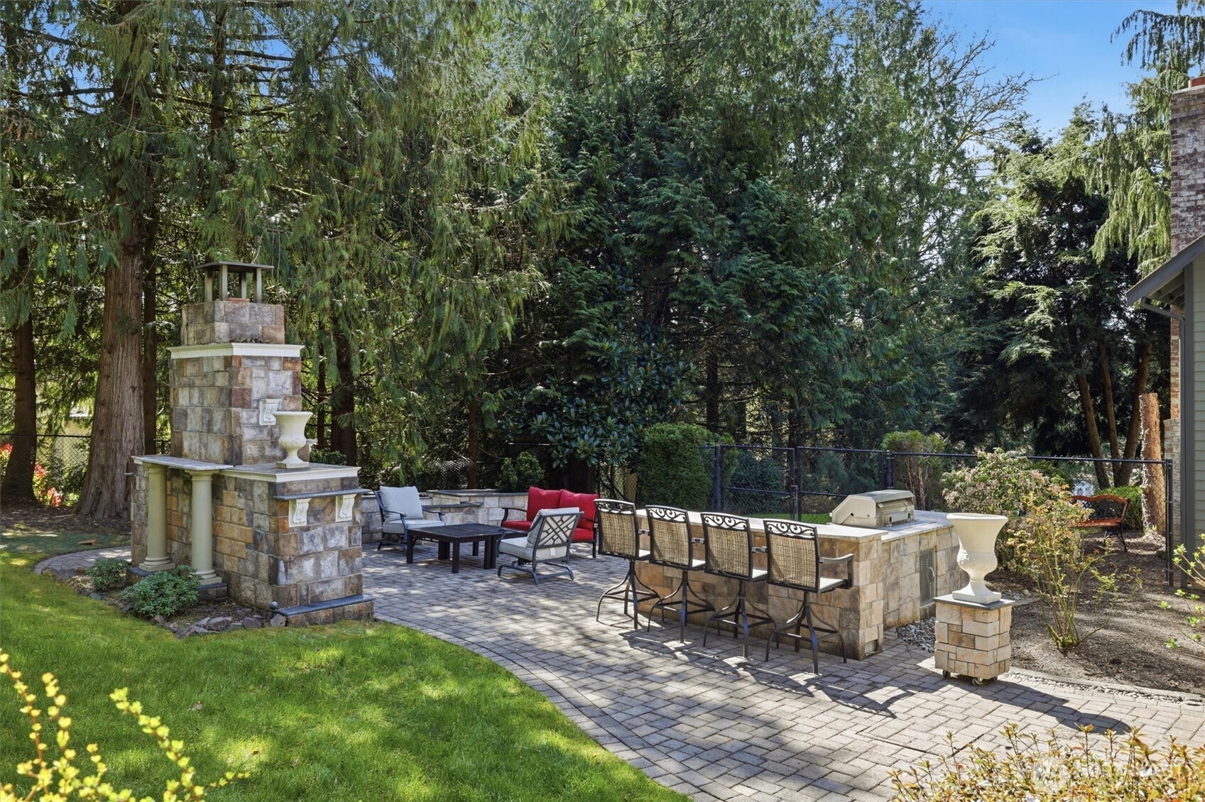 5920 228th Avenue NE, Redmond, WA 98053