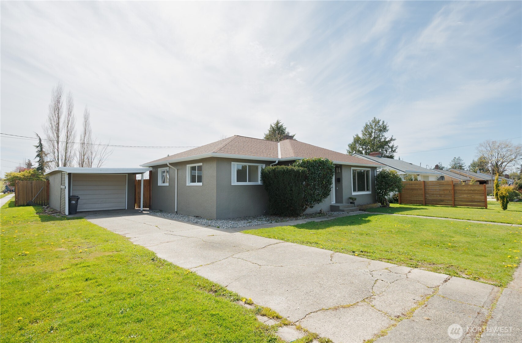 1534 E Section Street , Mount Vernon, WA 98274