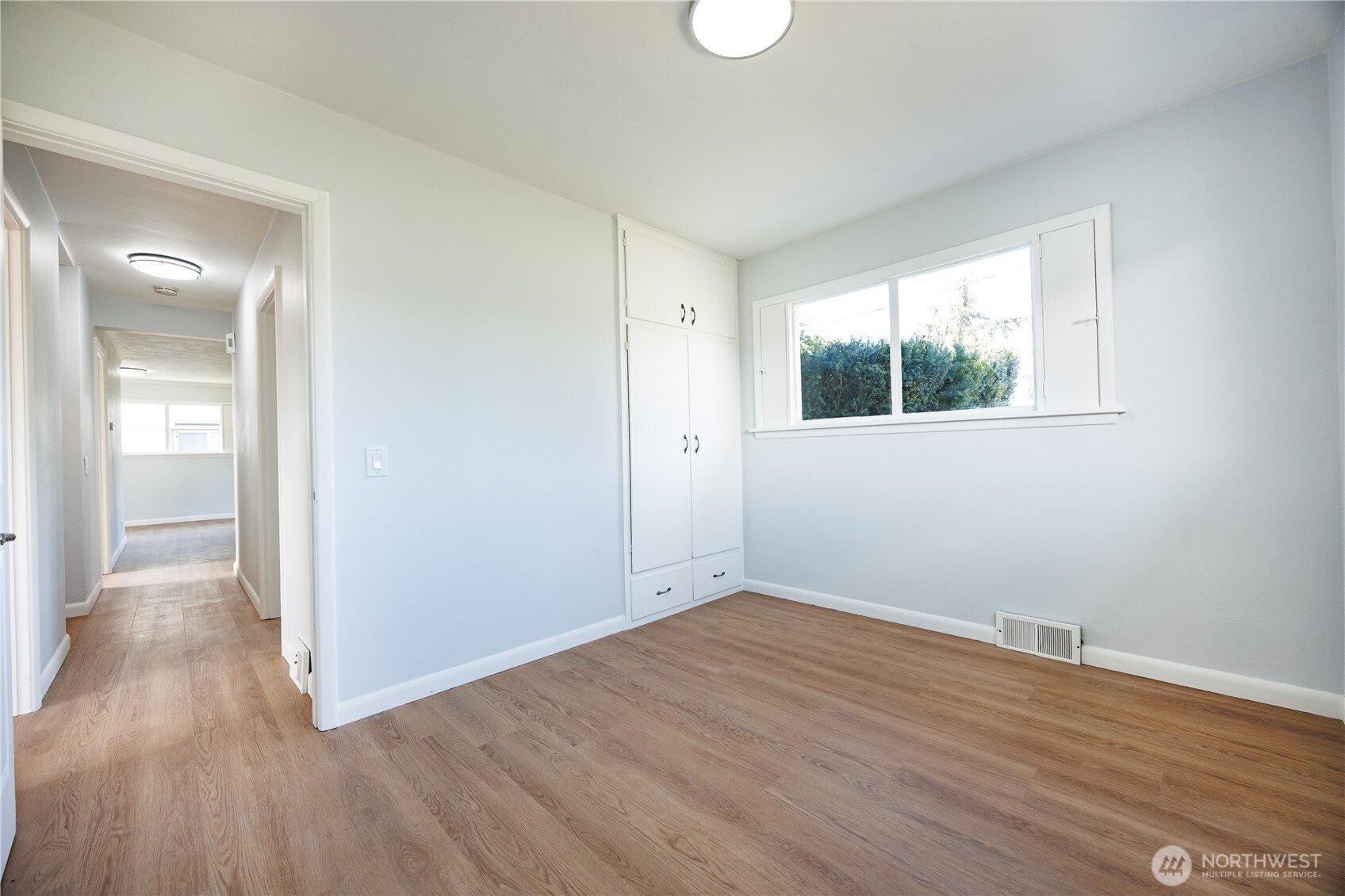 1534 E Section Street , Mount Vernon, WA 98274