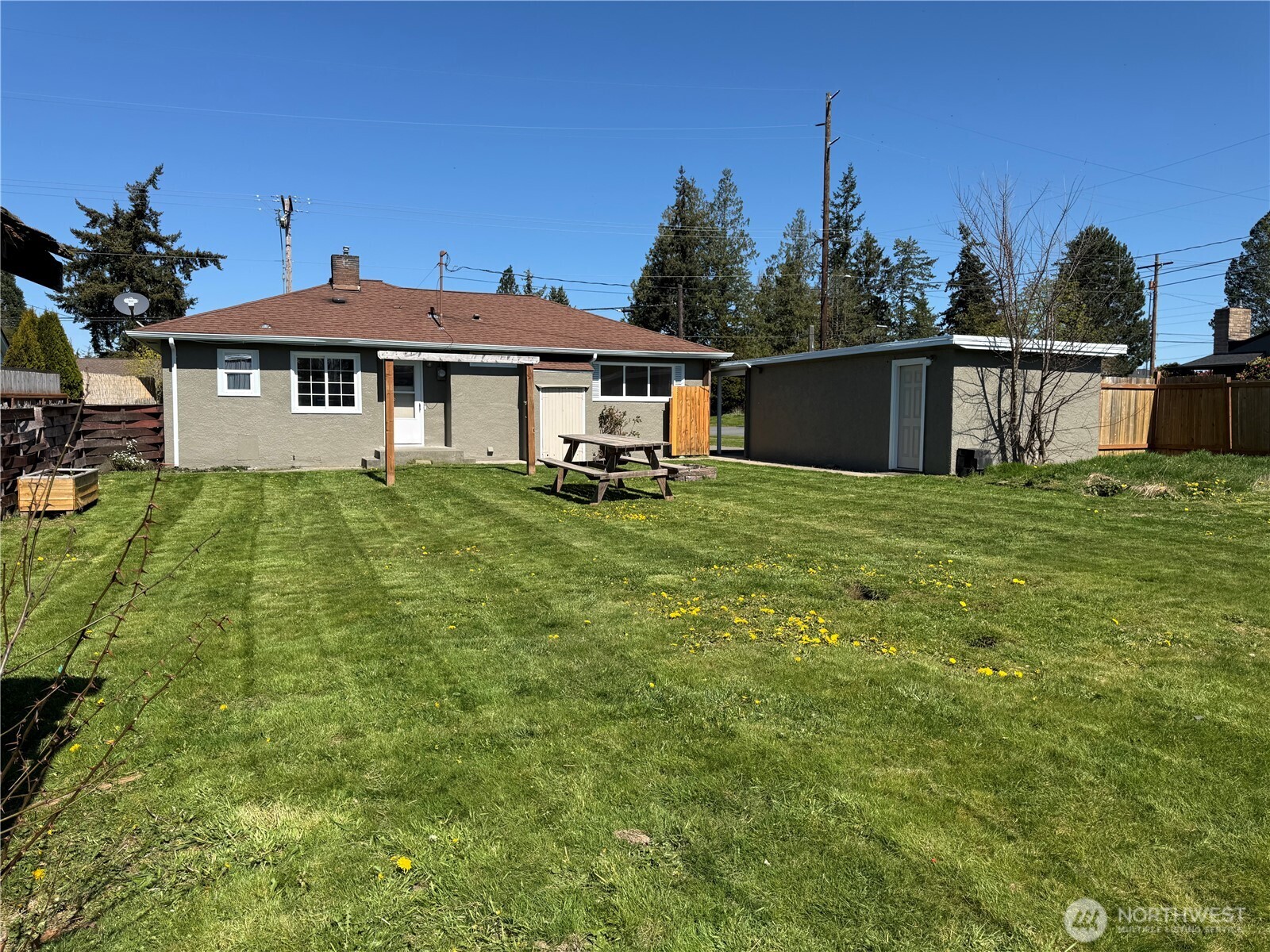 1534 E Section Street , Mount Vernon, WA 98274