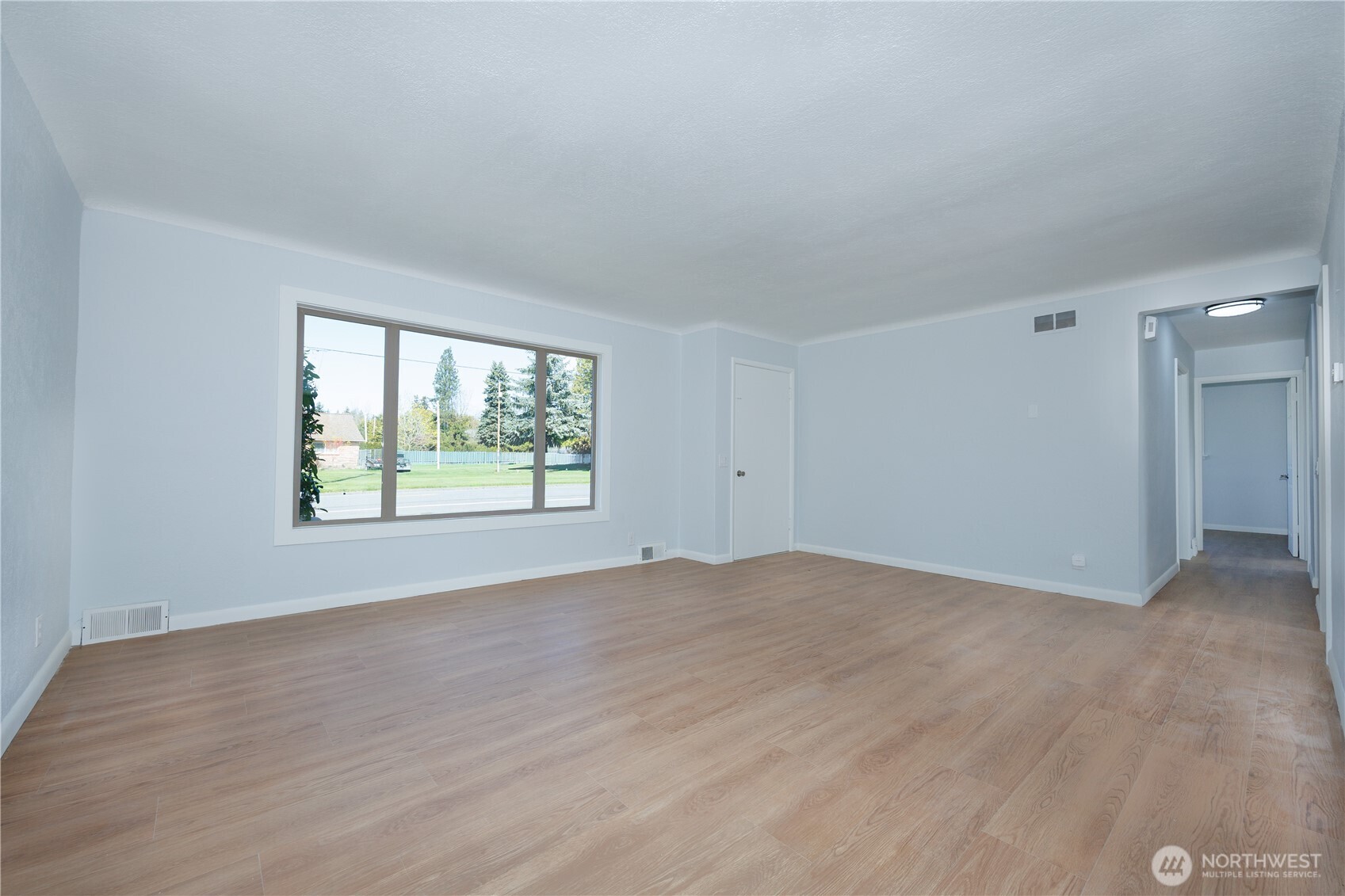 1534 E Section Street , Mount Vernon, WA 98274