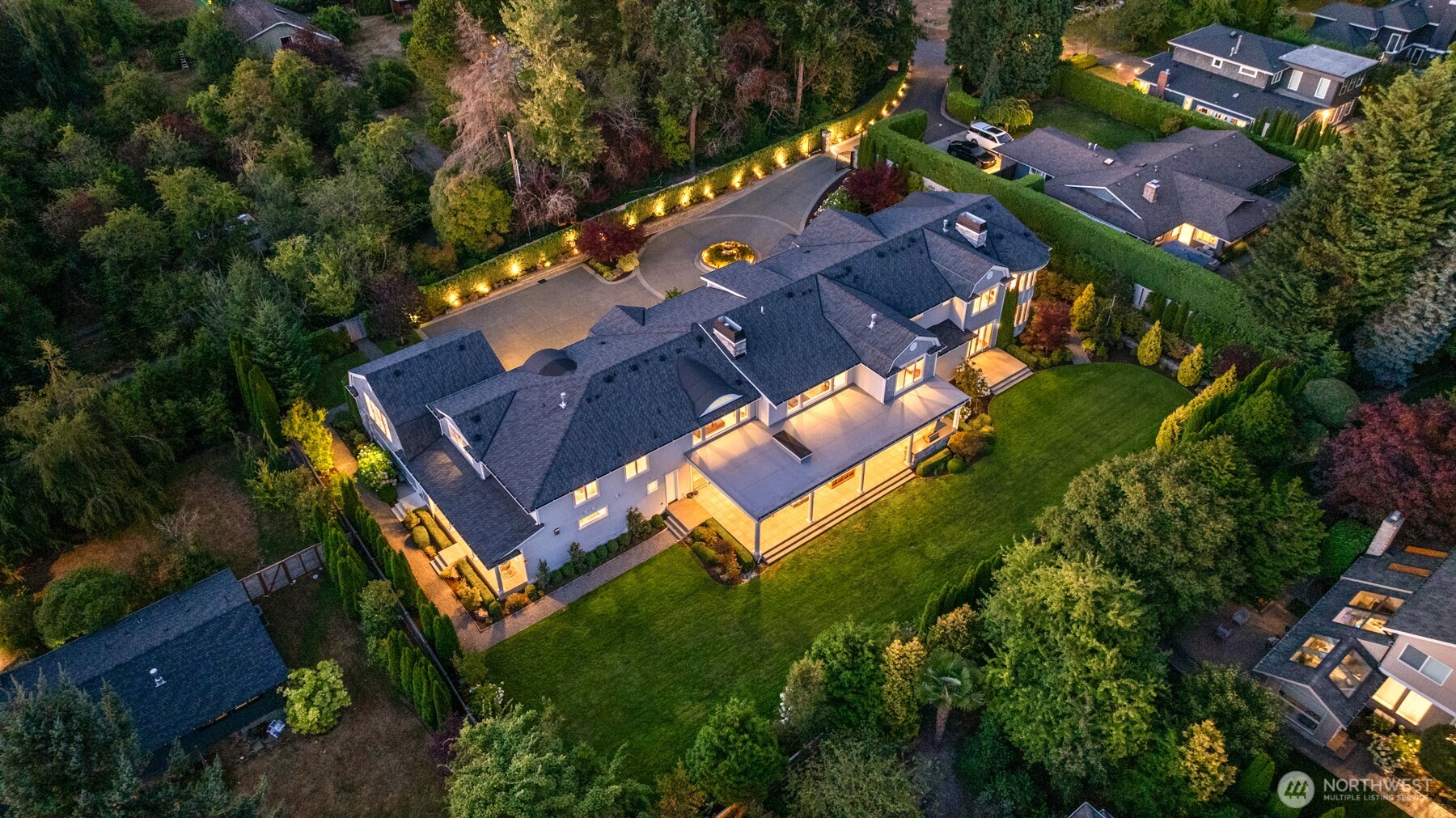 3183 95th Place NE, Clyde Hill, WA 98004