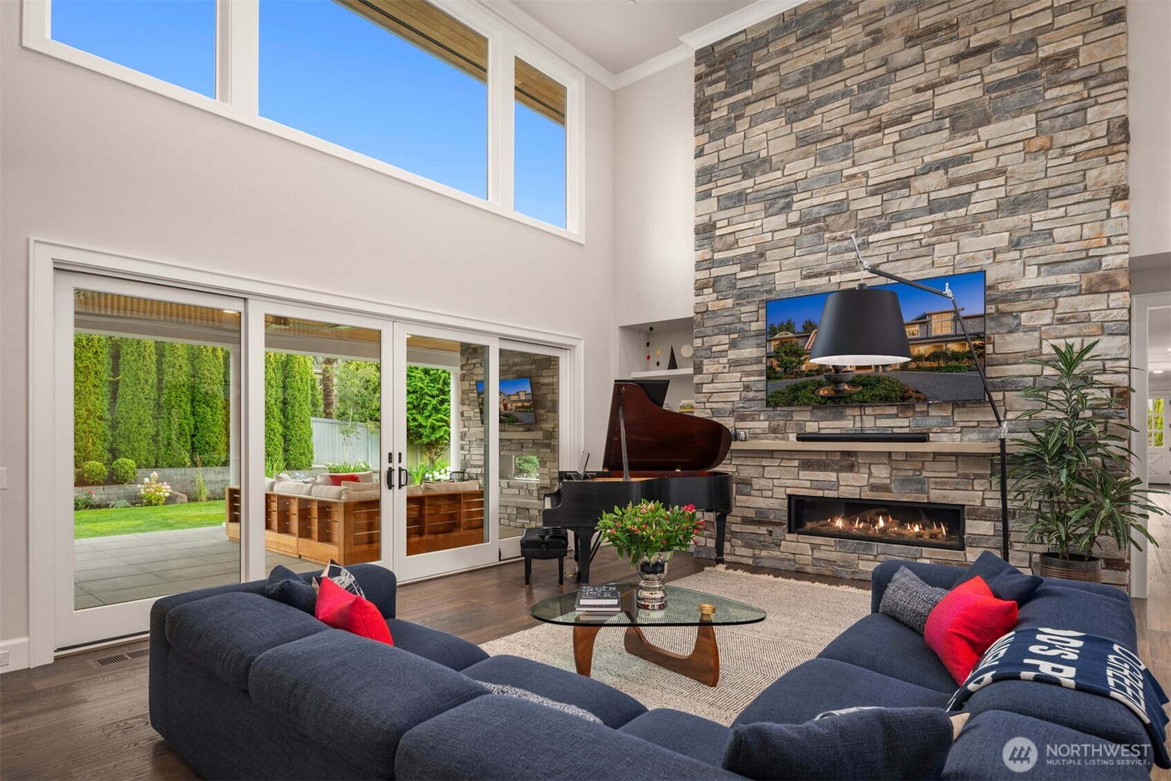 3183 95th Place NE, Clyde Hill, WA 98004