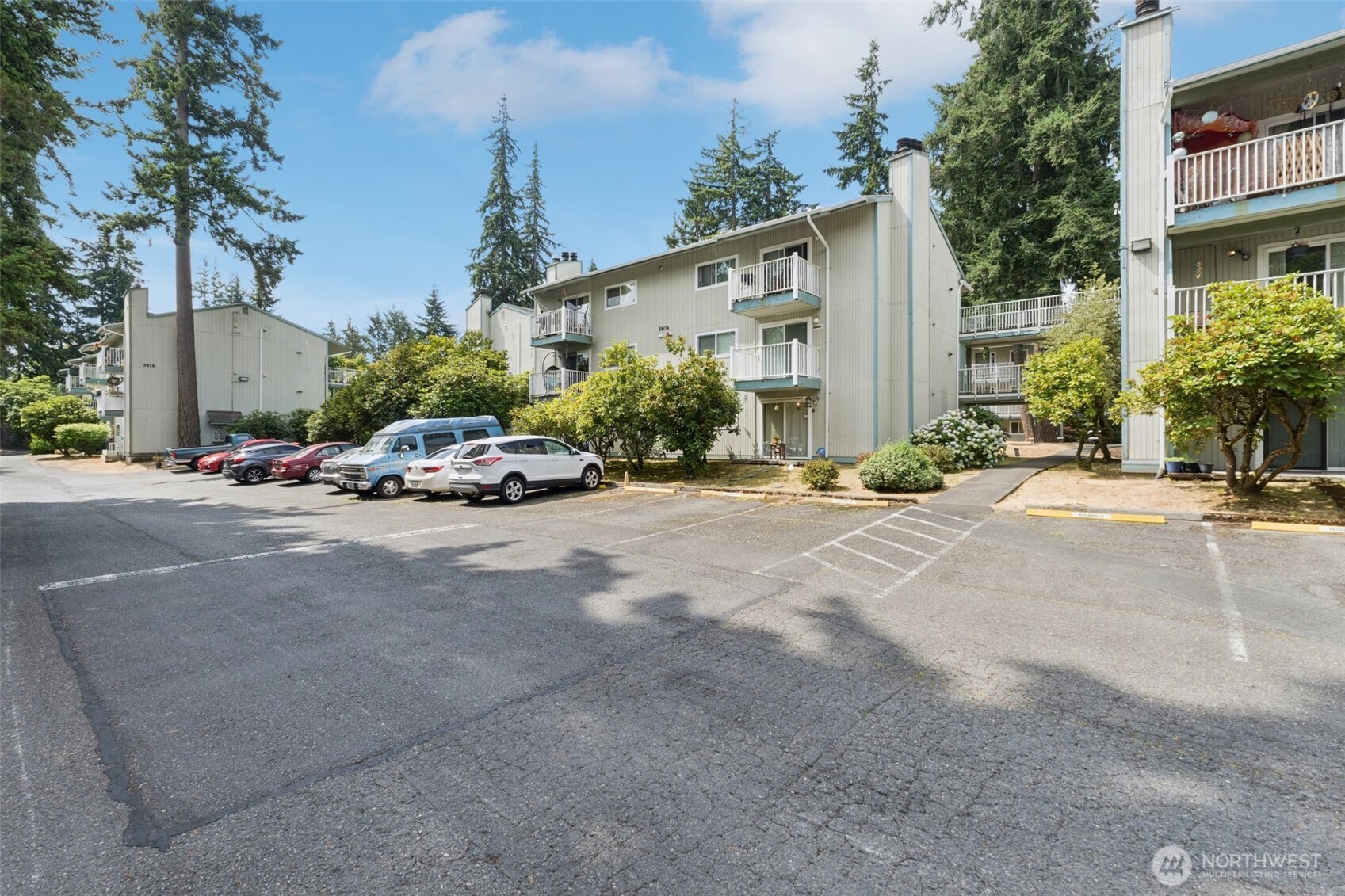 5806 200th Street SW #F, Lynnwood, WA 98036