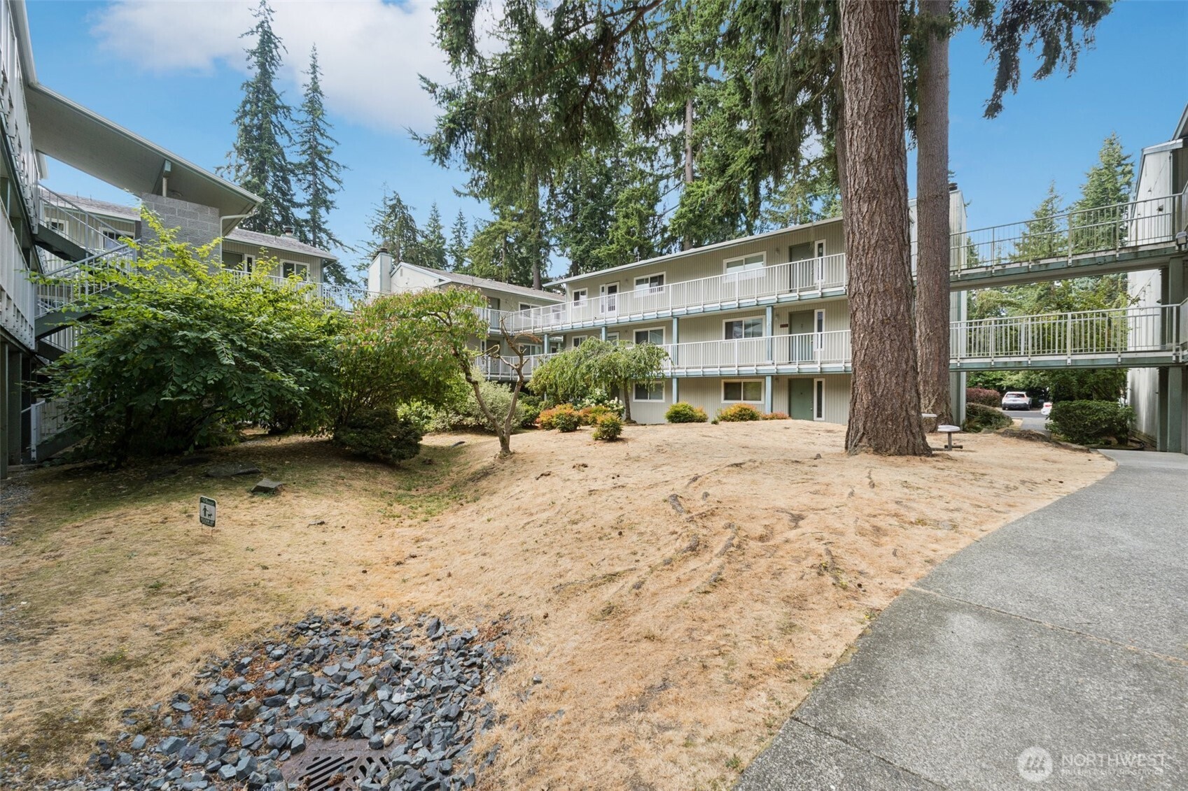 5806 200th Street SW #F, Lynnwood, WA 98036