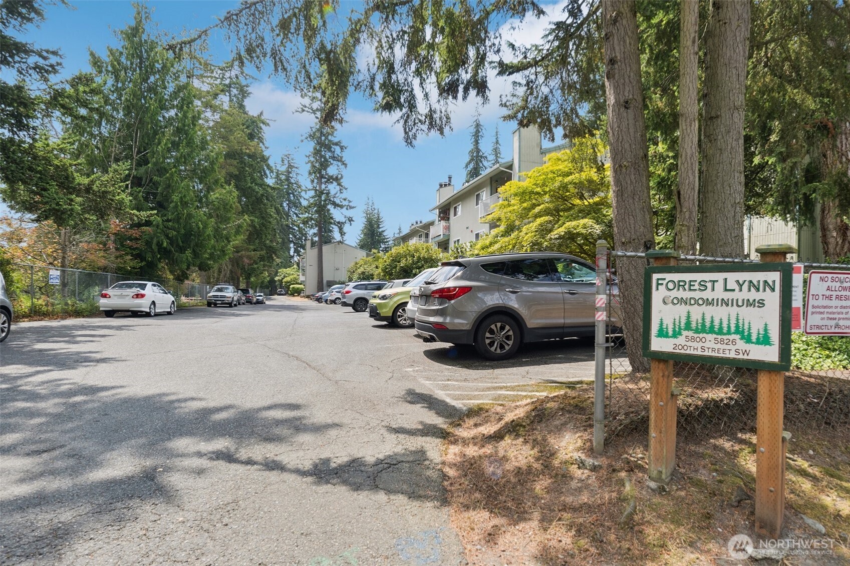 5806 200th Street SW #F, Lynnwood, WA 98036