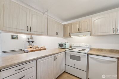 5806 200th Street SW #F, Lynnwood, WA 98036 - Photo 10