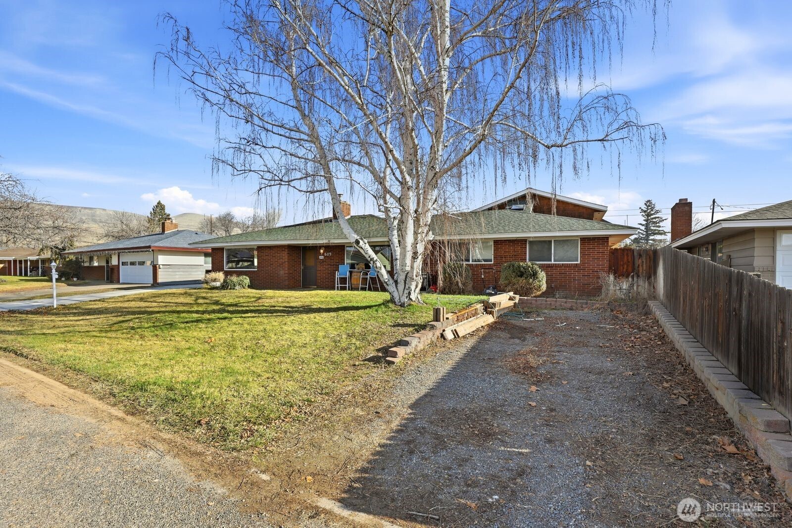 609 N 38th Street , Yakima, WA 98901