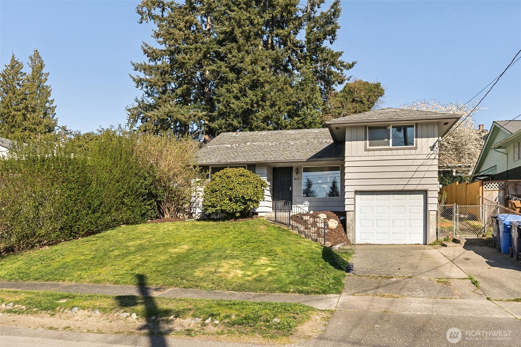 8635 S G Street , Tacoma, WA 98444