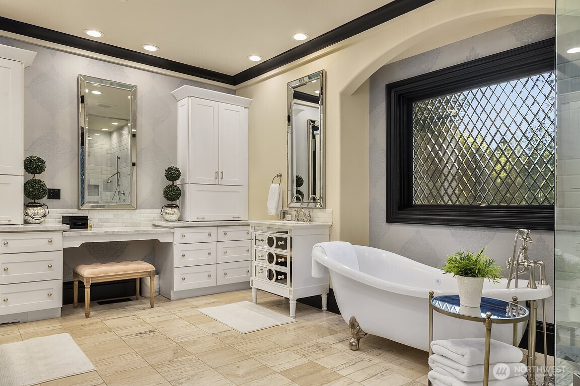 20220 NE 133rd Street , Woodinville, WA 98077