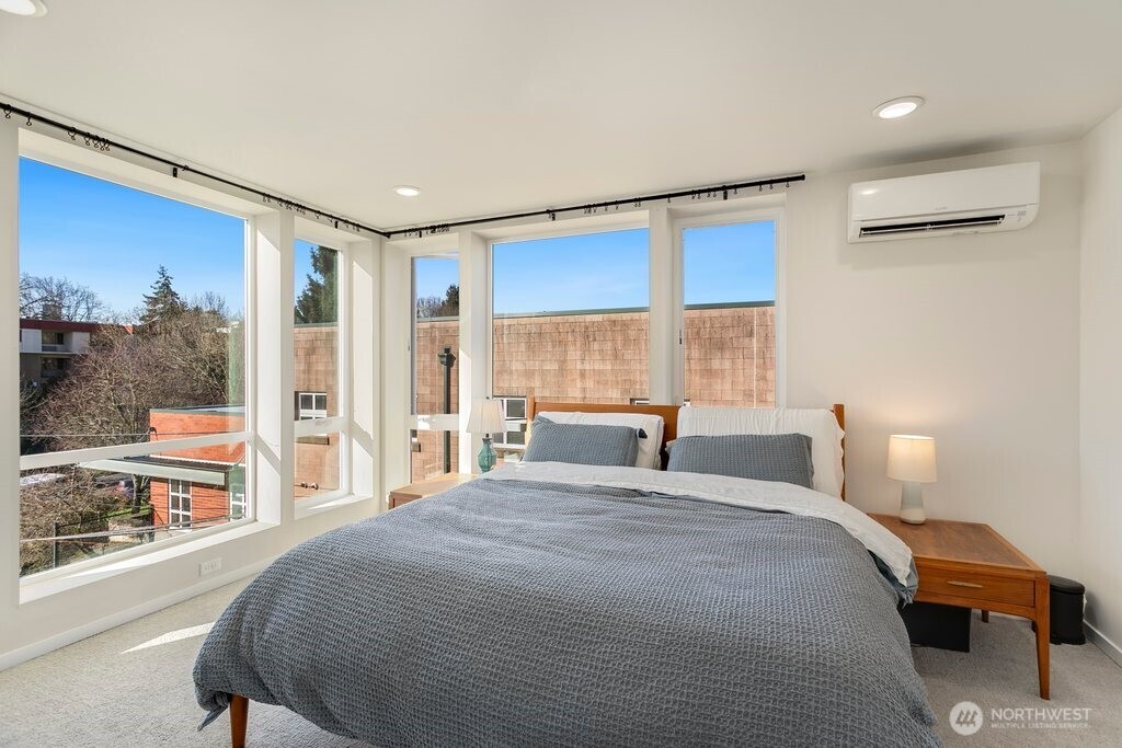 901 28th Avenue S #H, Seattle, WA 98144