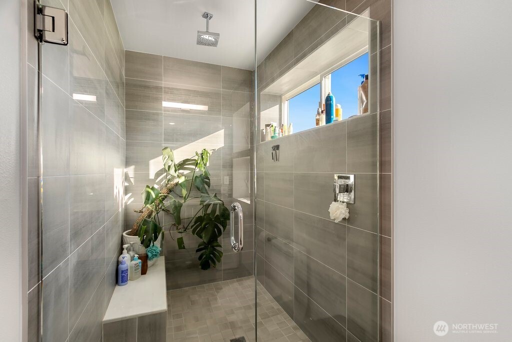 901 28th Avenue S #H, Seattle, WA 98144