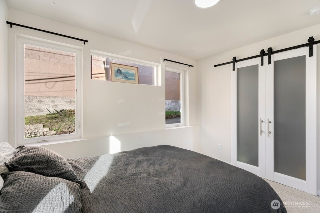 901 28th Avenue S #H, Seattle, WA 98144