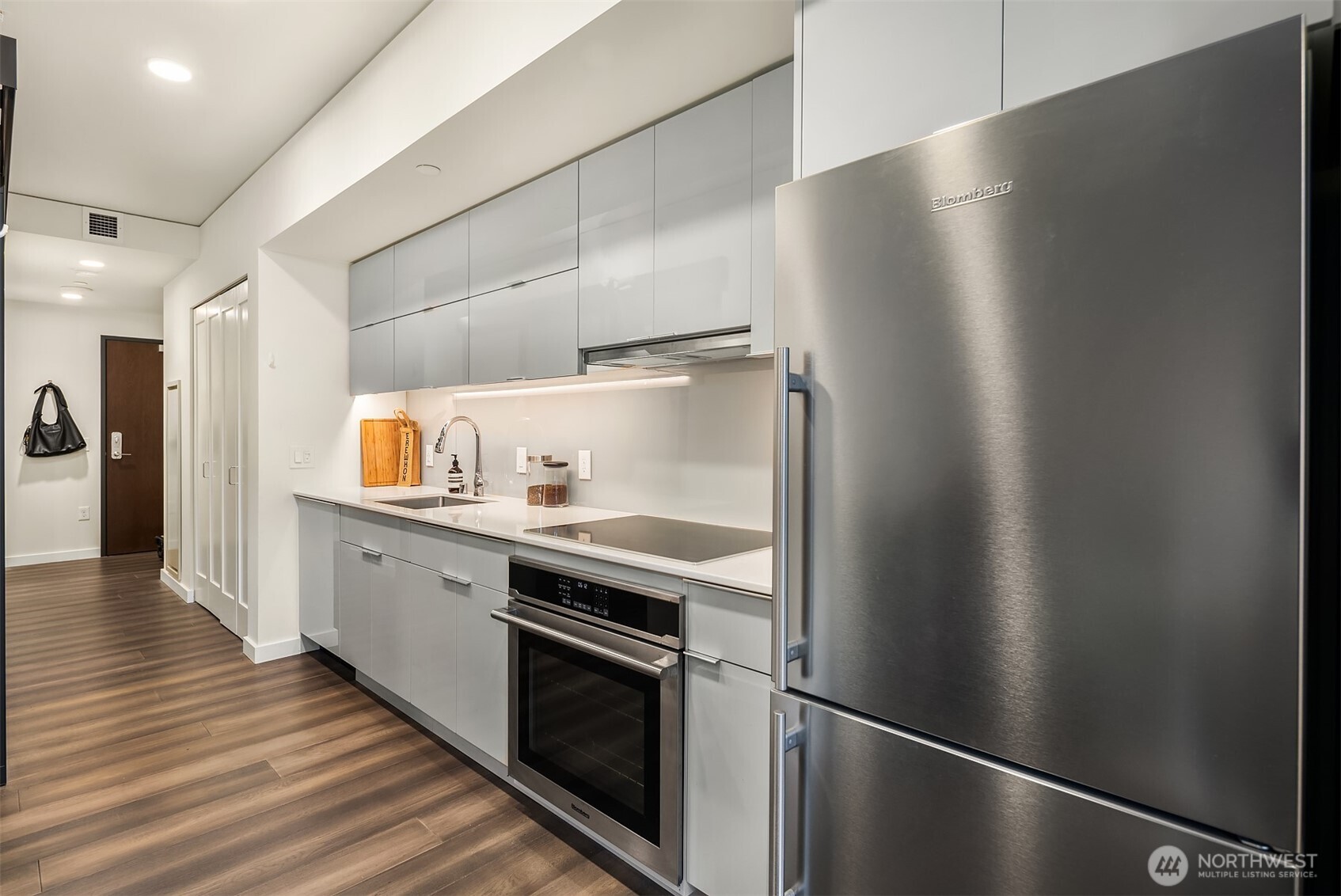 450 S Main Street #305, Seattle, WA 98104