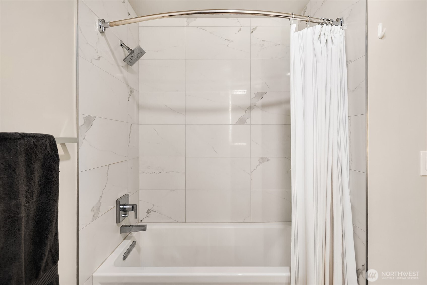 450 S Main Street #305, Seattle, WA 98104