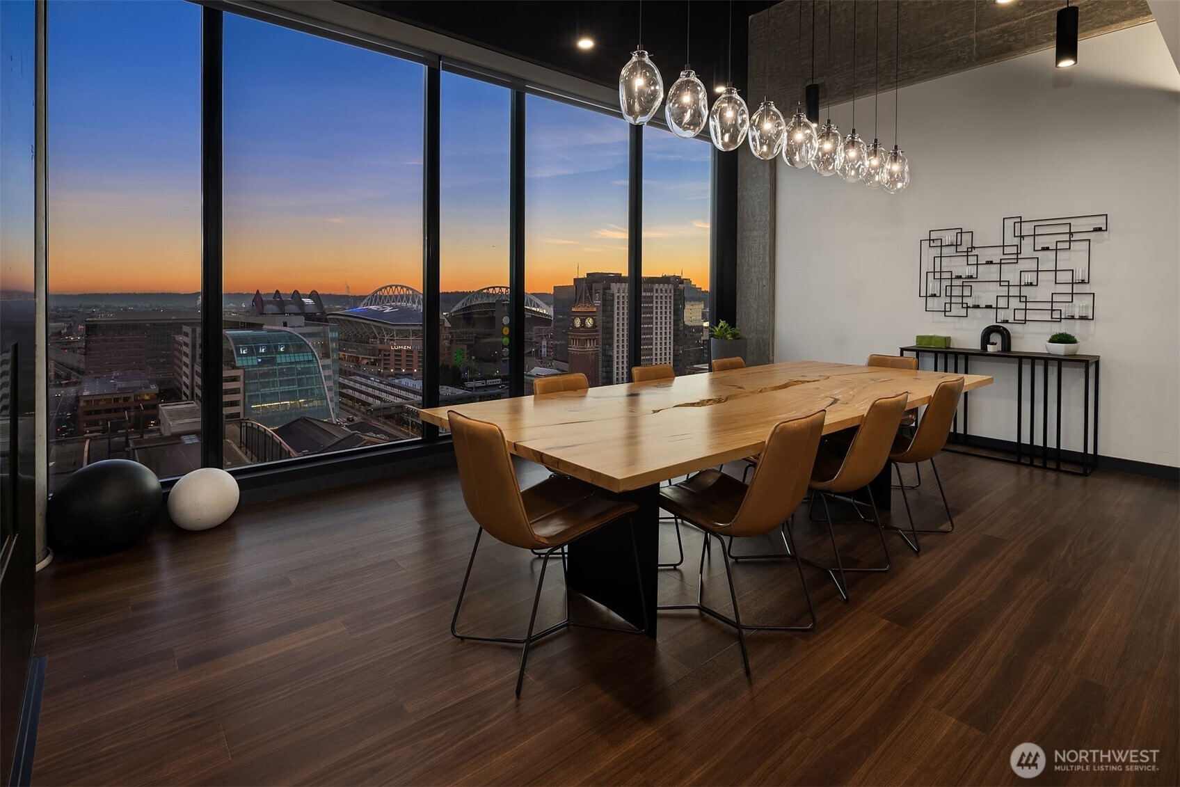 450 S Main Street #305, Seattle, WA 98104