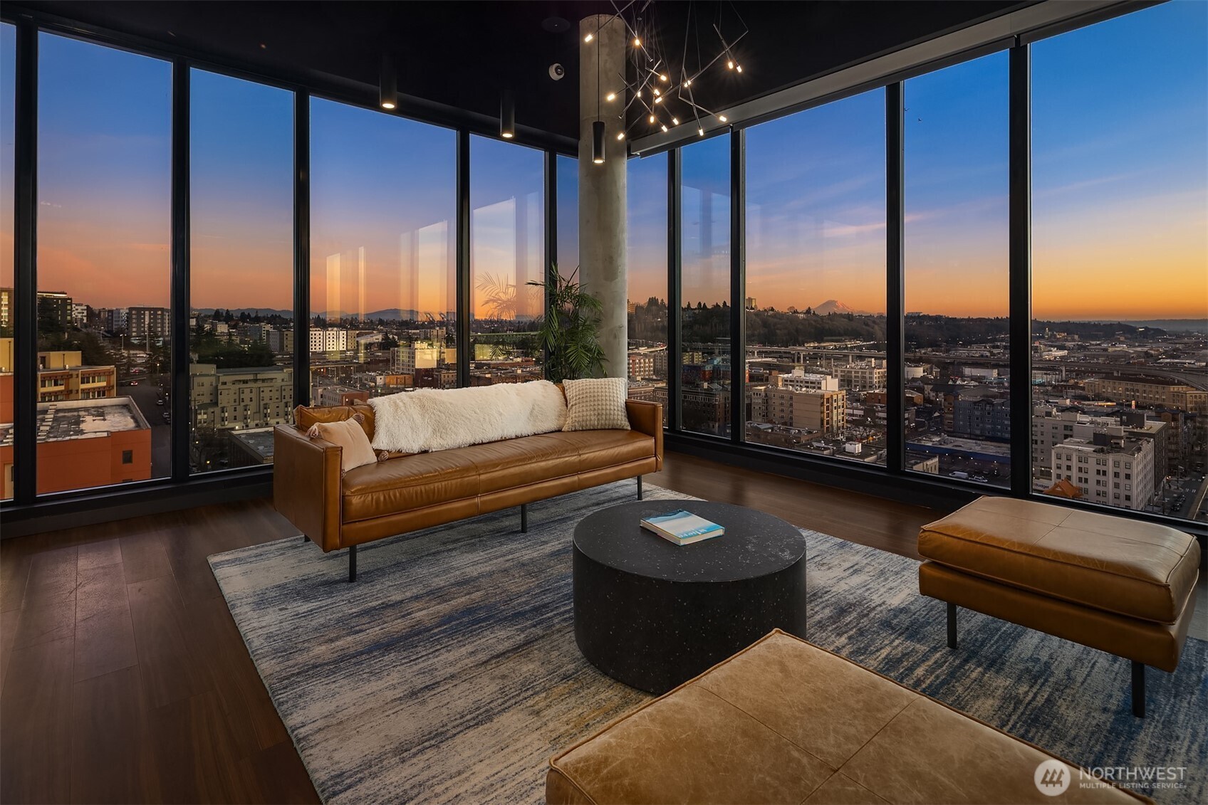 450 S Main Street #305, Seattle, WA 98104