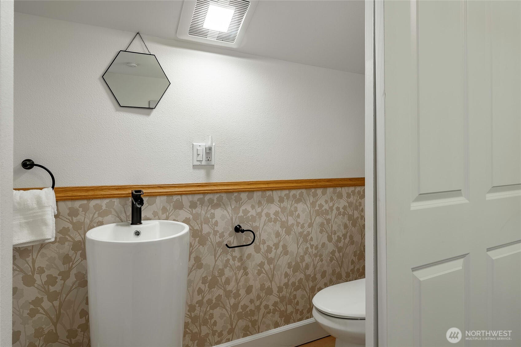 4745 Tidal Way #103, Blaine, WA 98230