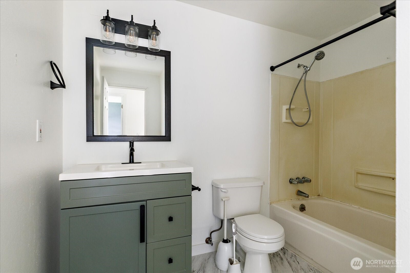 1146 Ridgeway Drive , Oak Harbor, WA 98277