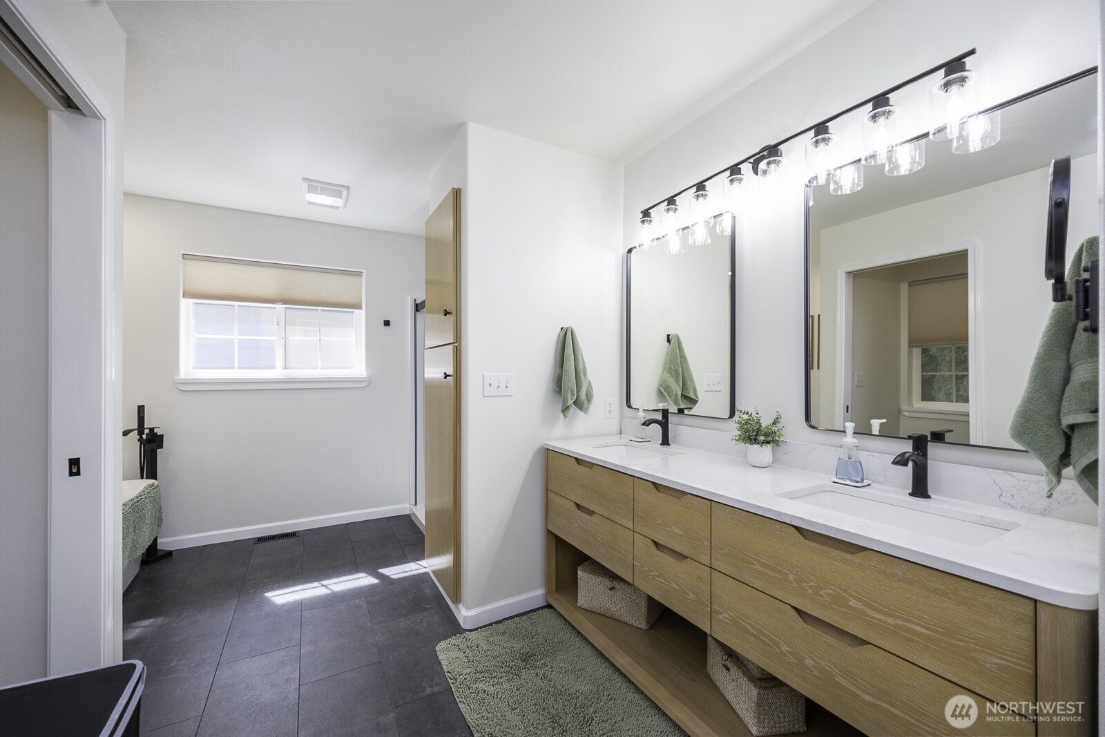 11765 Chris Drive NE, Moses Lake, WA 98837