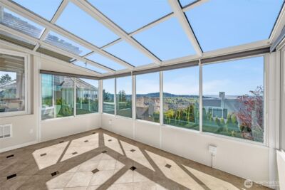 15423 SE 58th St , Bellevue, WA 98006 - Photo 11