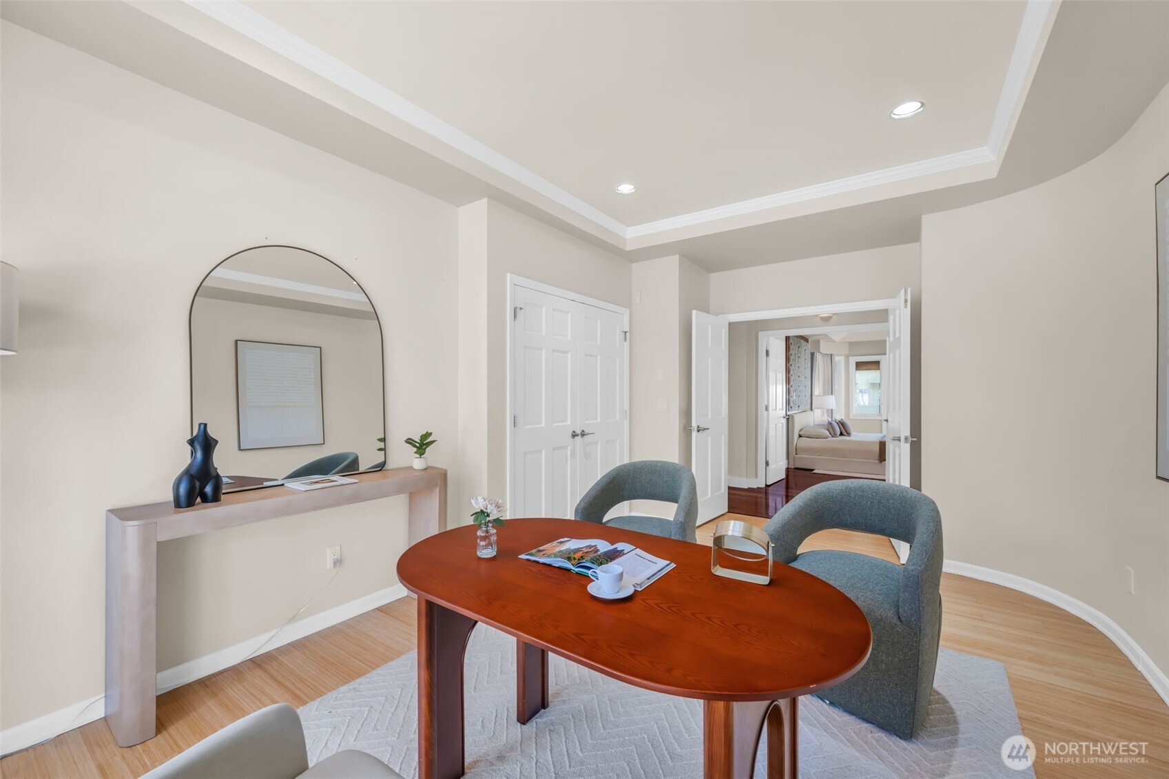 15423 SE 58th St , Bellevue, WA 98006
