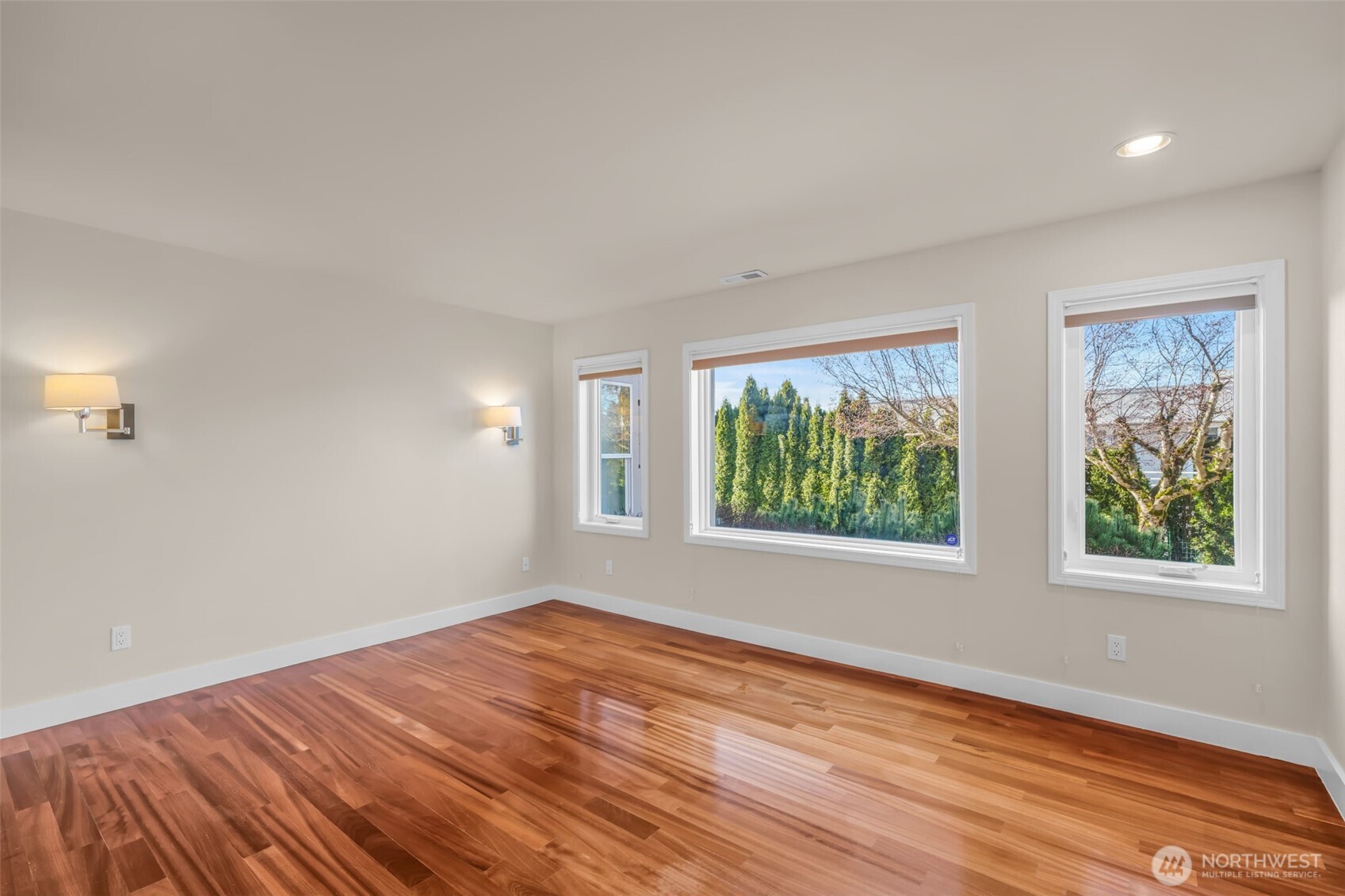 15423 SE 58th St , Bellevue, WA 98006