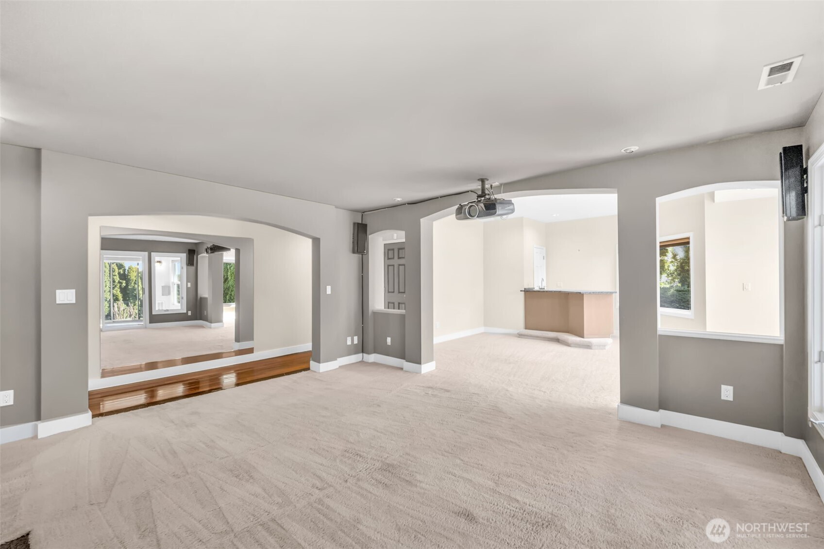 15423 SE 58th St , Bellevue, WA 98006