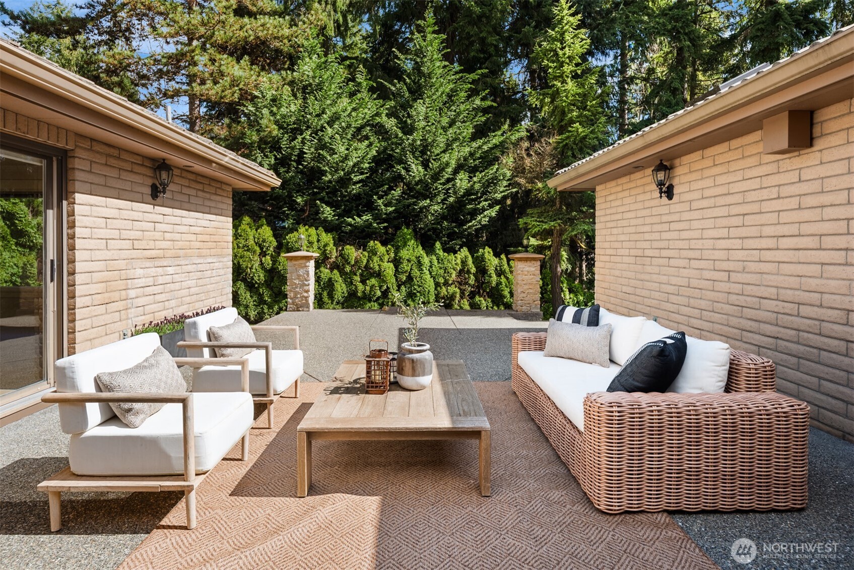 13214 180th Avenue NE, Redmond, WA 98052