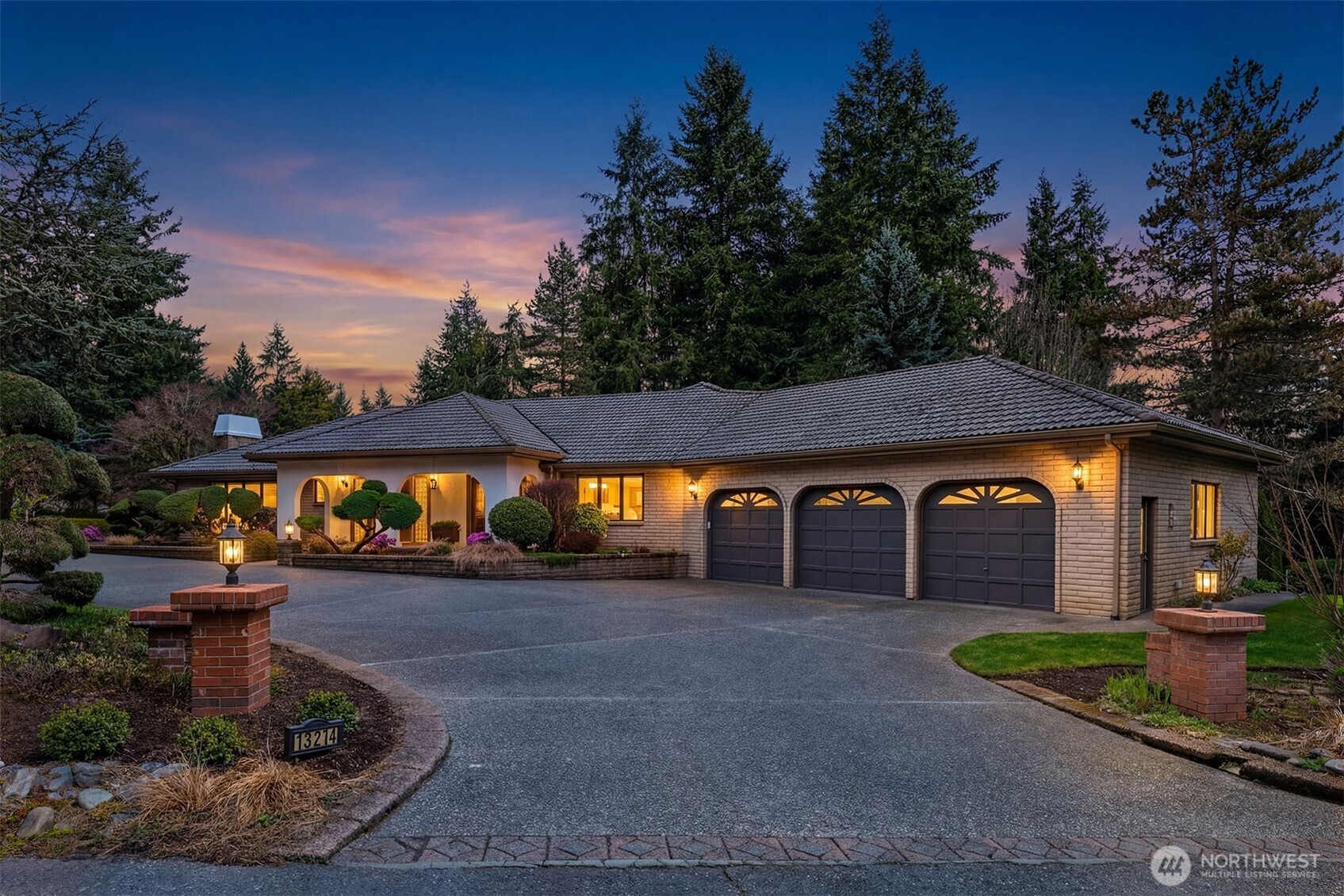 13214 180th Avenue NE, Redmond, WA 98052