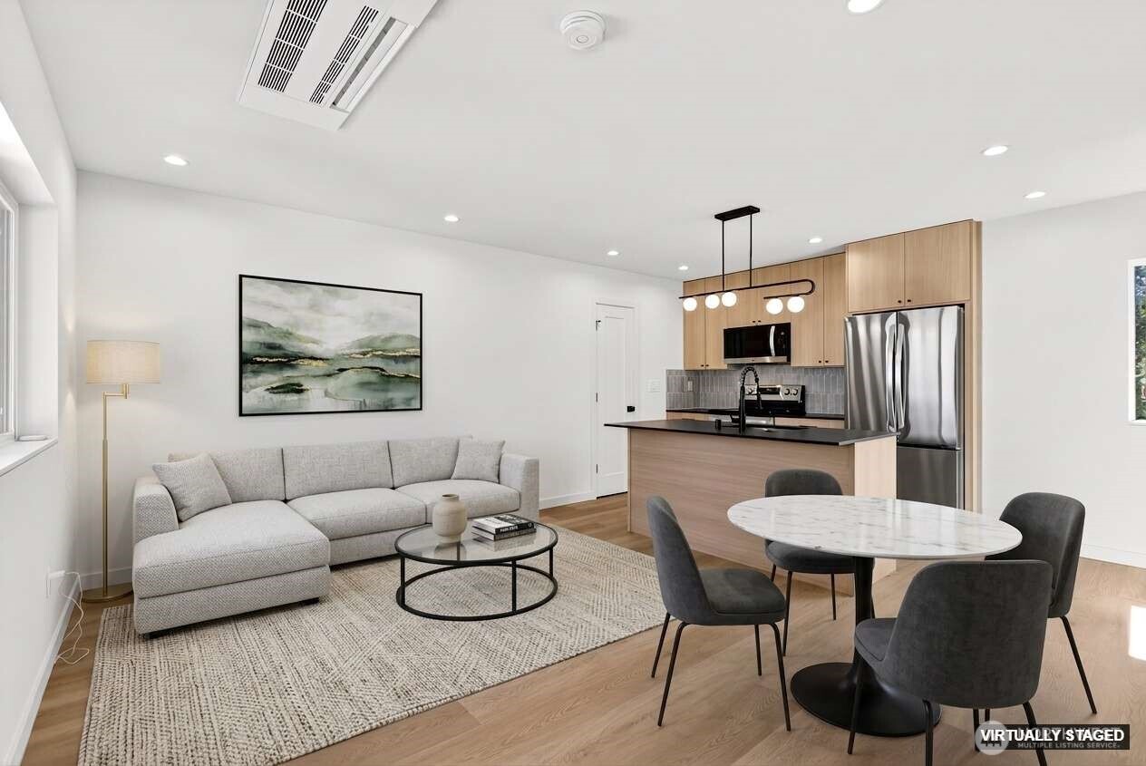 14321 Interlake Avenue N #B, Seattle, WA 98133