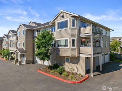 13207 97th Avenue E #301, Puyallup, WA 98373