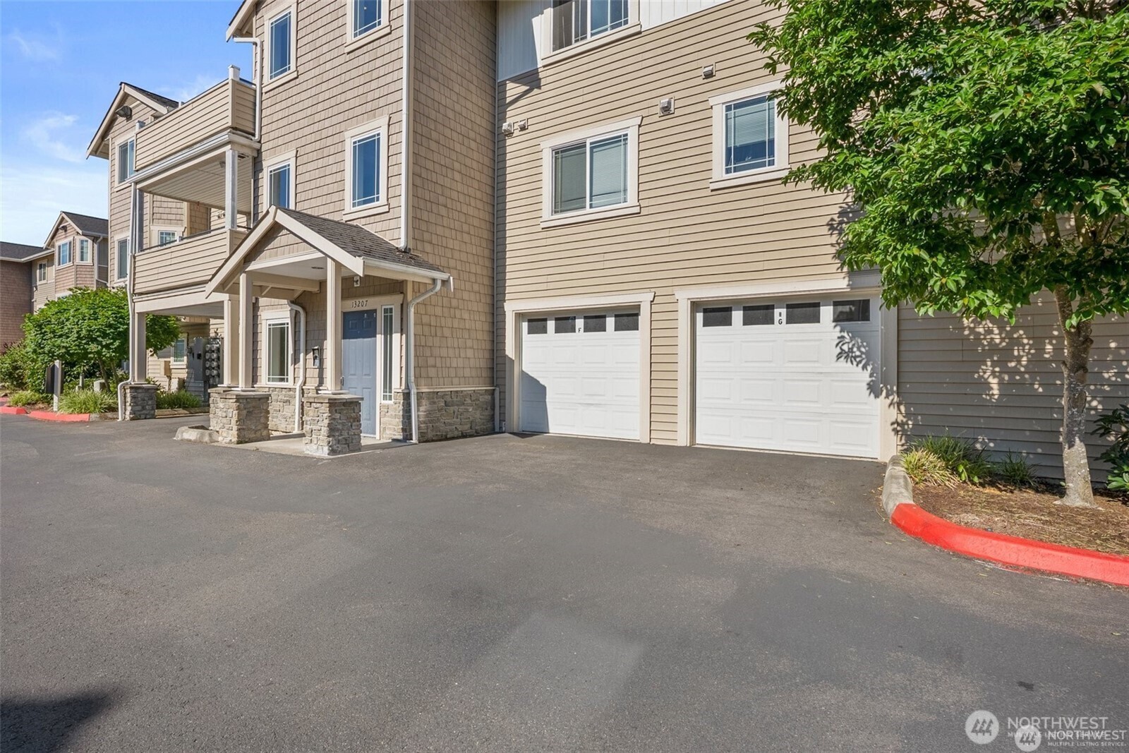 13207 97th Avenue E #301, Puyallup, WA 98373