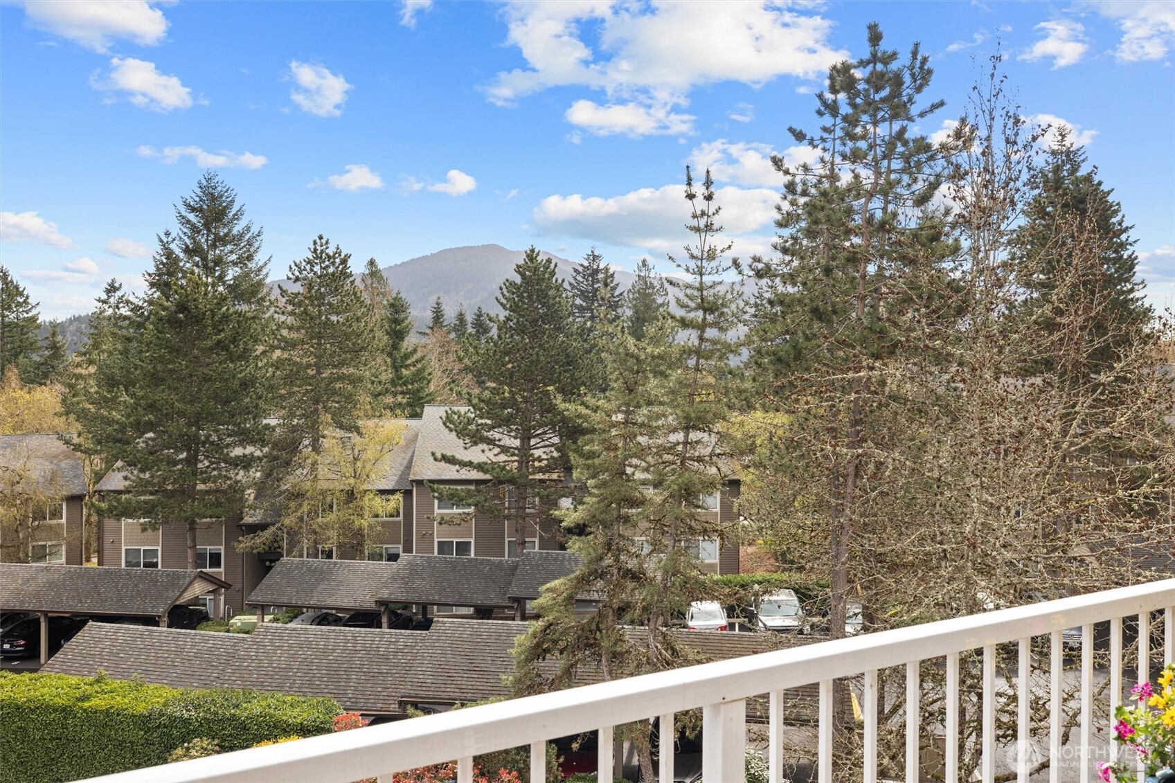 210 Mountain Park Boulevard SW #F303, Issaquah, WA 98027