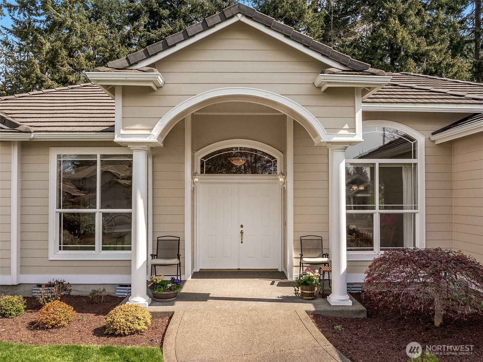 4202 Campus Green Loop NE, Lacey, WA 98516