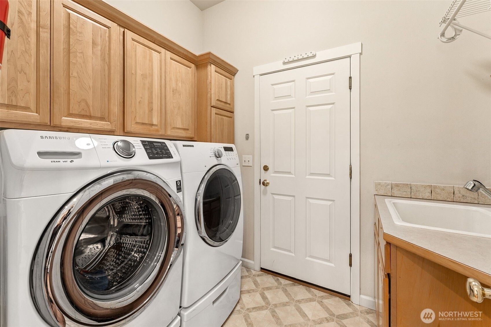 4202 Campus Green Loop NE, Lacey, WA 98516