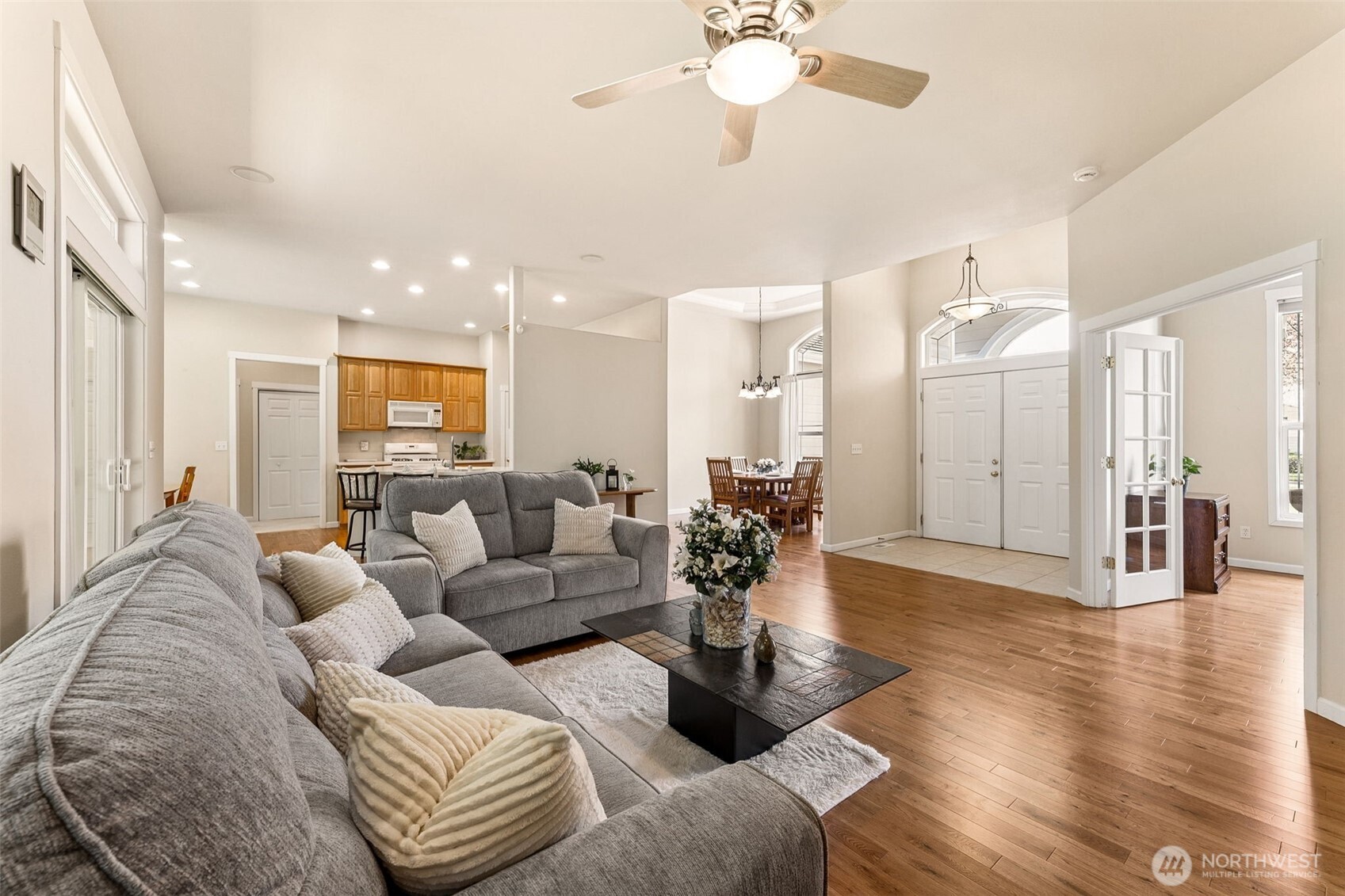 4202 Campus Green Loop NE, Lacey, WA 98516