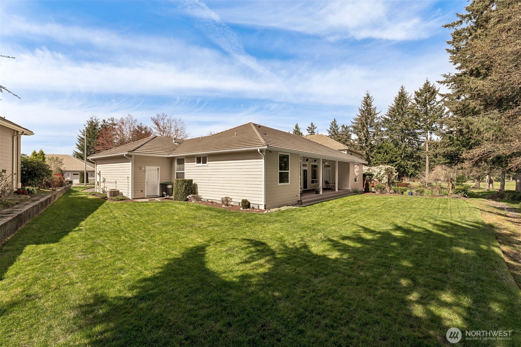 4202 Campus Green Loop NE, Lacey, WA 98516