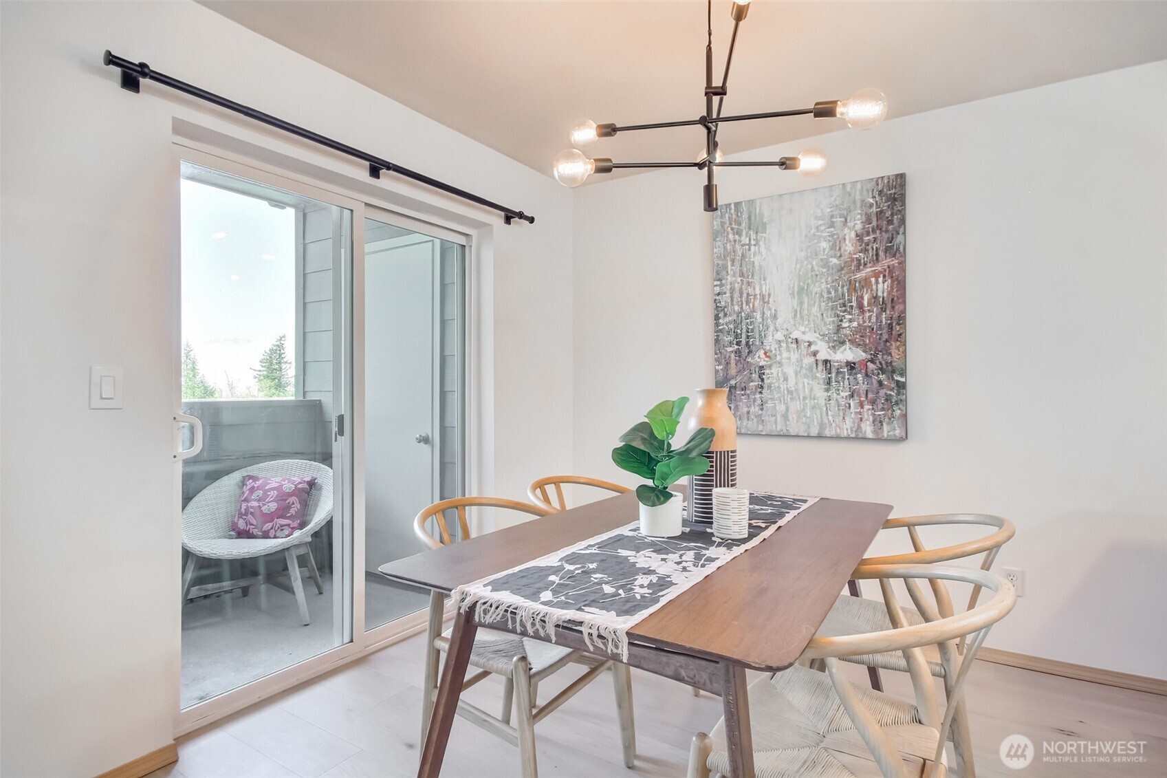1957 23rd Place NE #203, Issaquah, WA 98027