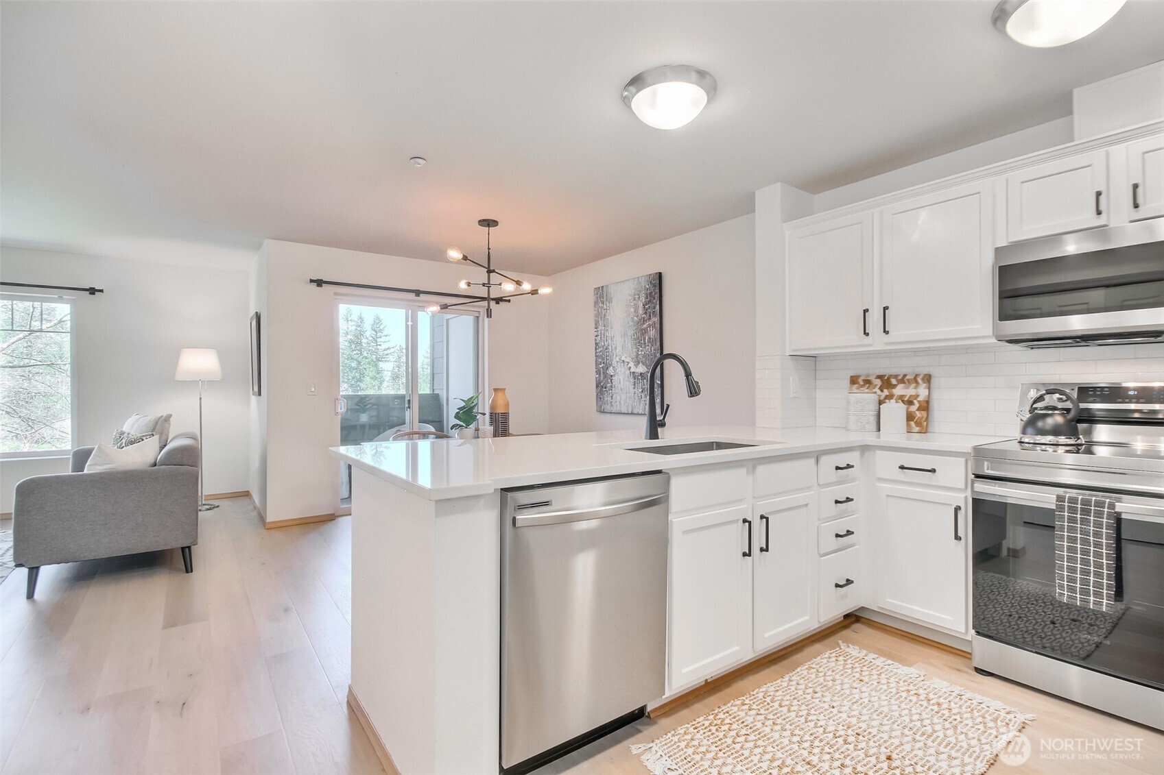1957 23rd Place NE #203, Issaquah, WA 98027